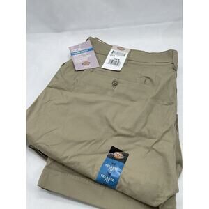 Women’s Dickie Stretch Twill Pants Relaxed Fit Khaki Sz 16W Regular NWT